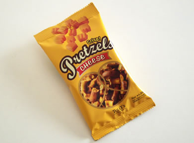 Pretzels Cheese : TULLY'S COFFEE